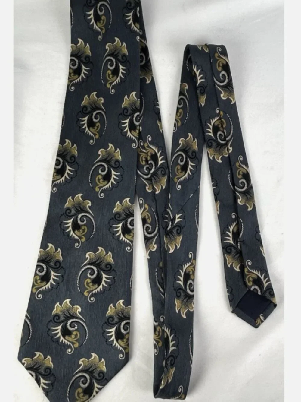 Vintage Saint Honore Gray Gold Floral Paisley Silk Neck Tie Made In Spain